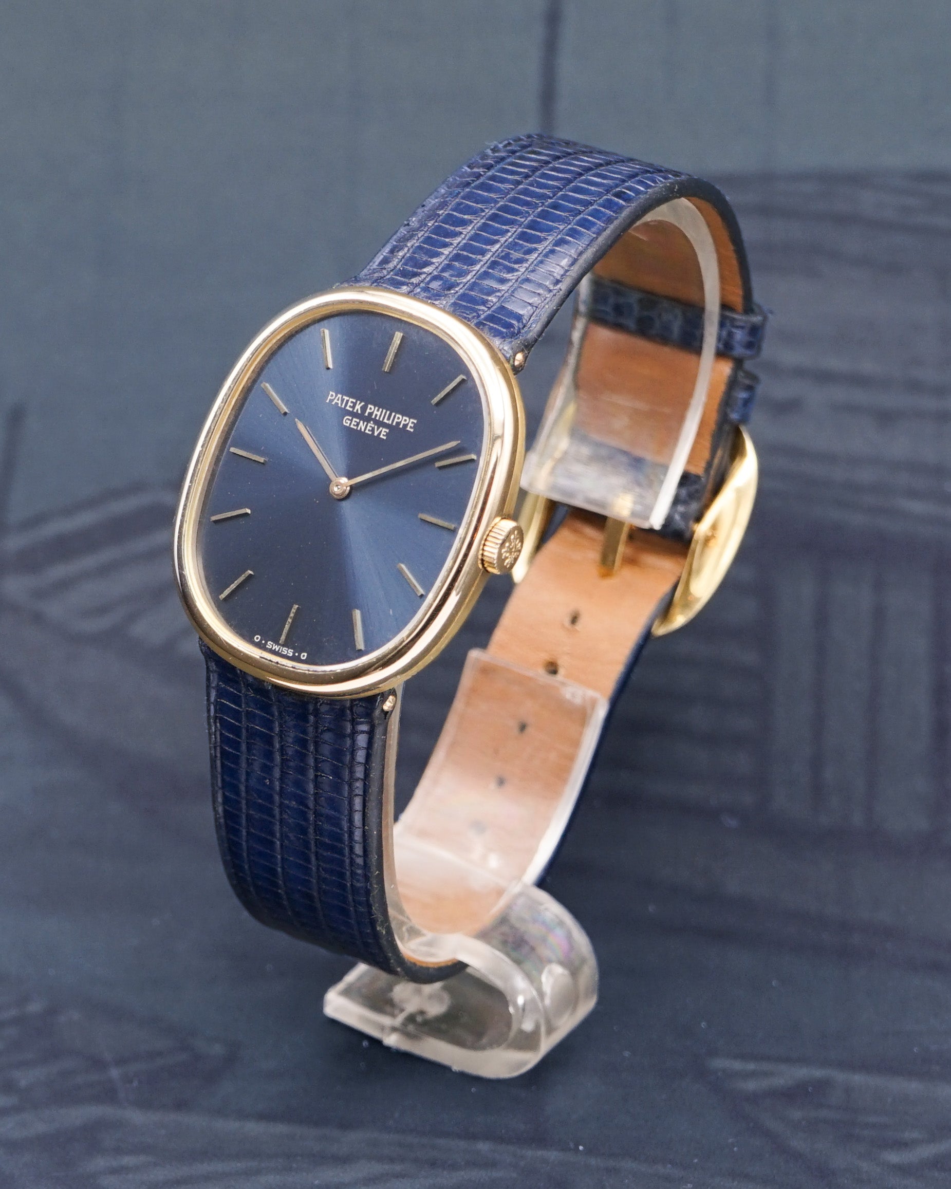 1982 Patek Philippe Golden Ellipse ref. 3848 with extract