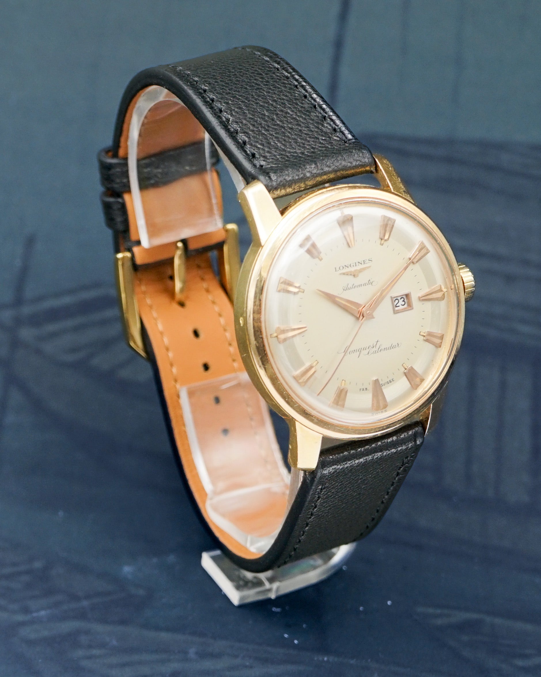 1950s Longines Conquest Calendar in yellow gold with box