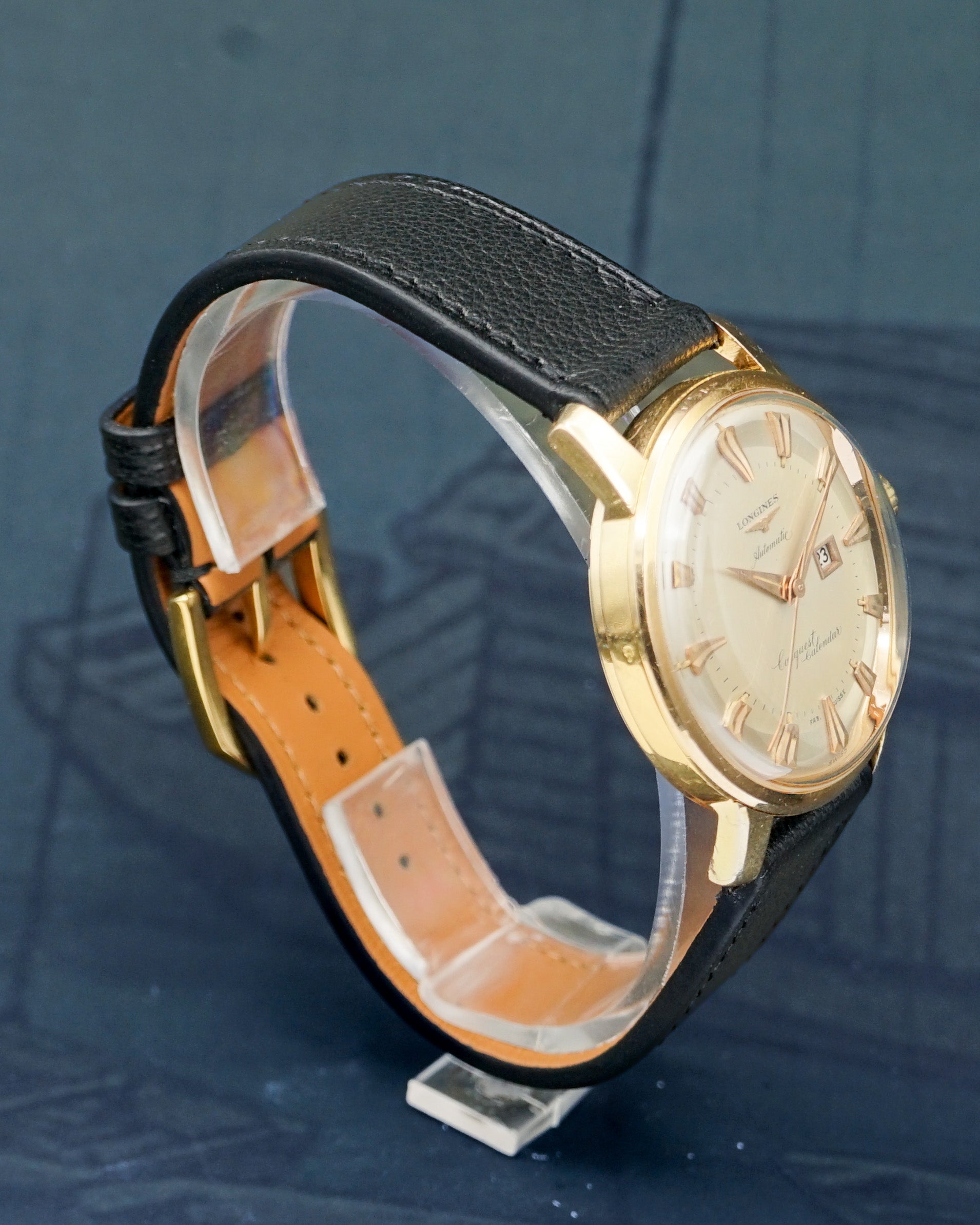 1950s Longines Conquest Calendar in yellow gold with box