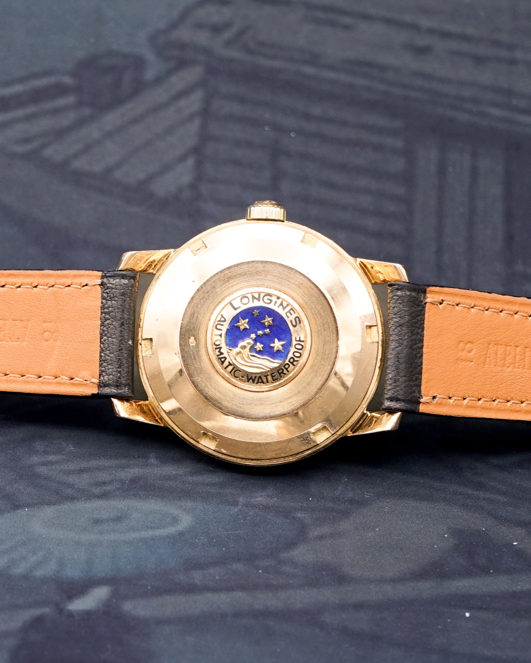 1950s Longines Conquest Calendar in yellow gold with box