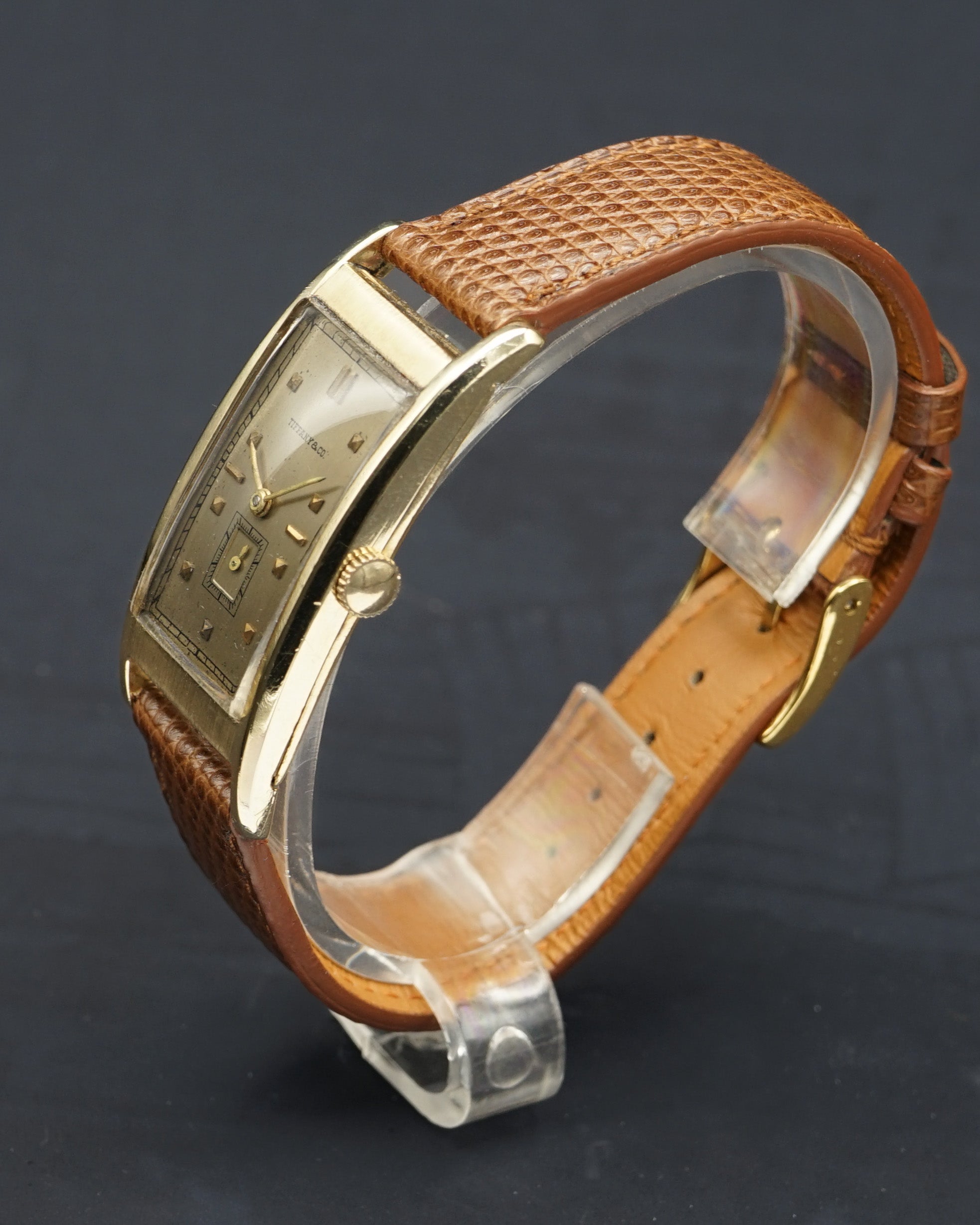 1930s Movado Tiffany curviplan in 14kt gold