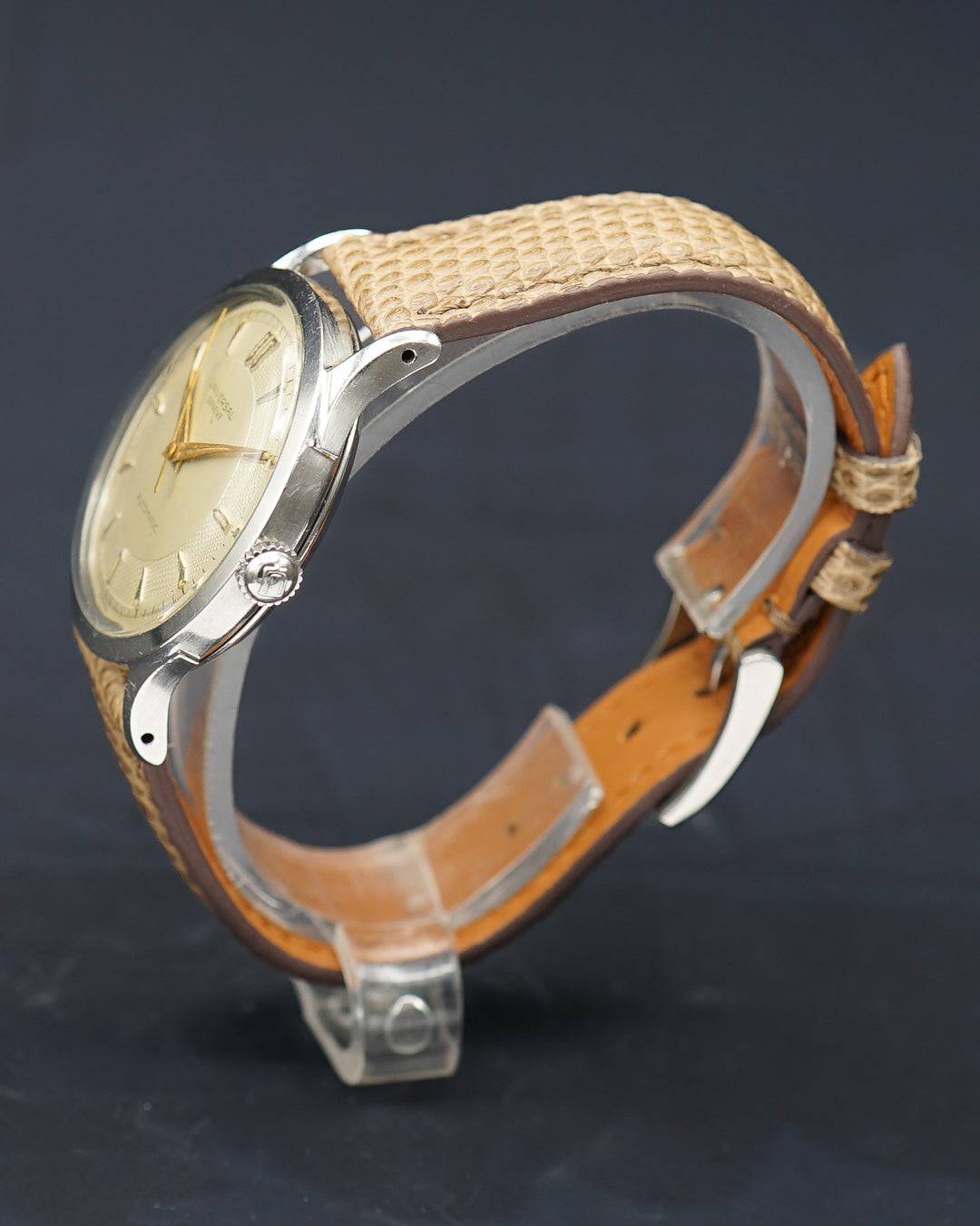 1950s Universal Geneve bumper with 138SS caliber Ref. 20207