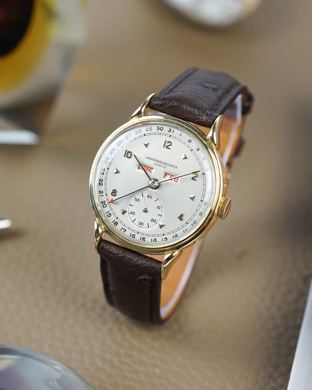 1940s Vacheron Constantin Triple Calendar Ref. 4240 in 18kt yellow gold
