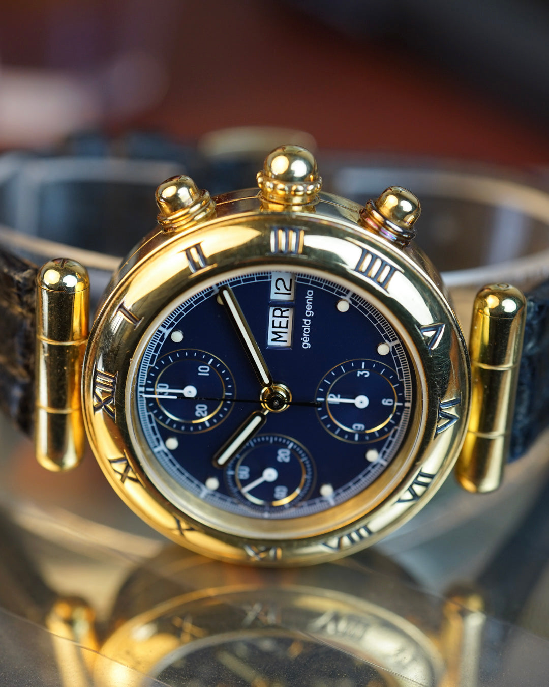 Gerald Genta chronograph in Yellow Gold aka. "Bomba" - Full Set
