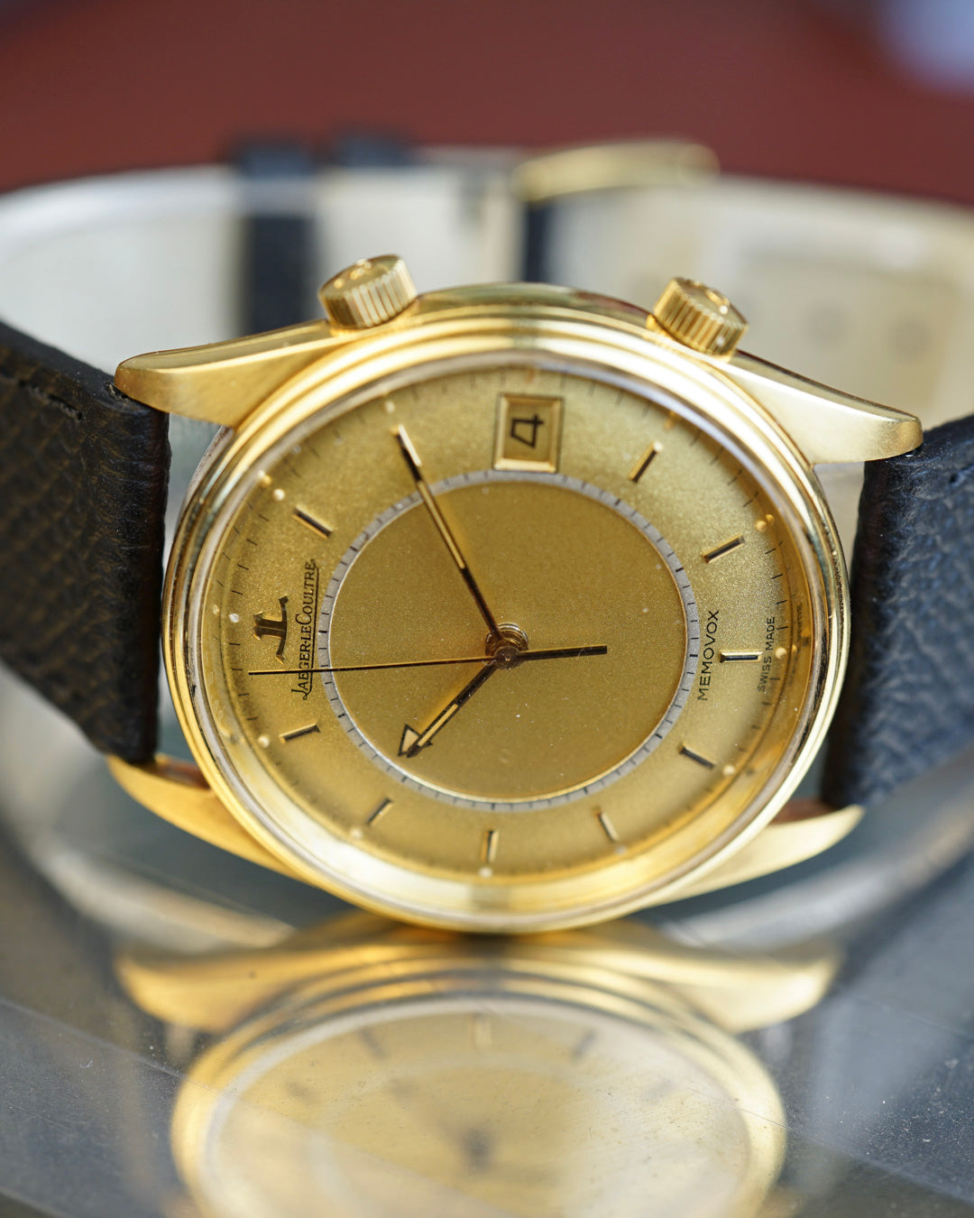 Jaeger-LeCoultre Memovox in 18kt gold