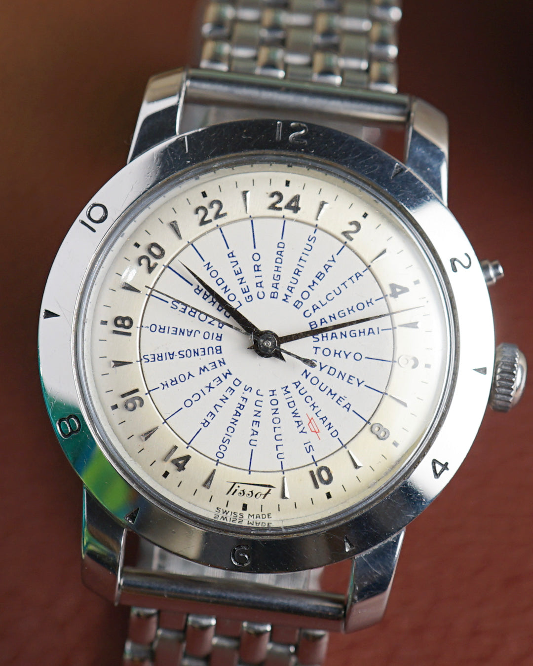 Tissot Navigator worldtimer bumper in mint condition