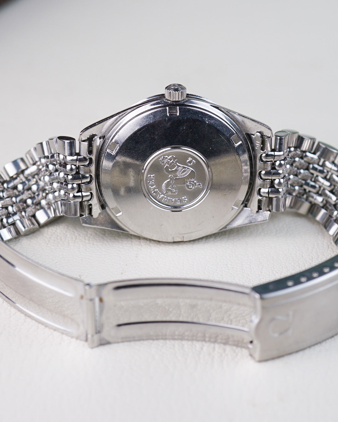 Omega Seamaster référence 166.010 cadran argenté, avec bracelet d'origine