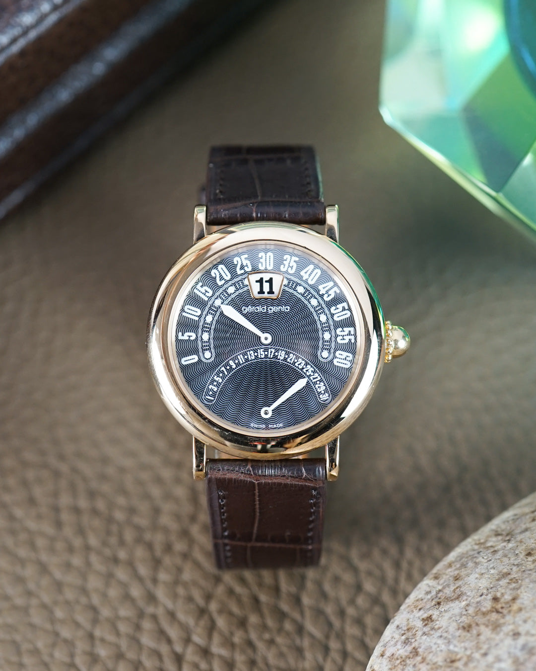 Gerald Genta Bi-Retro reference G3734 in yellow gold — Tahitian mother-of-pearl guilloché dial