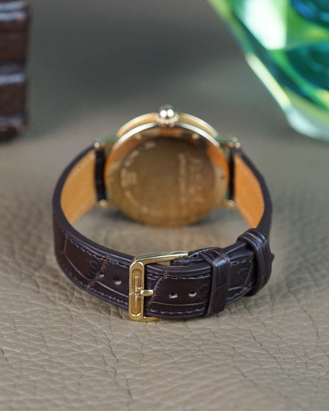 Gerald Genta Bi-Retro reference G3734 in yellow gold — Tahitian mother-of-pearl guilloché dial