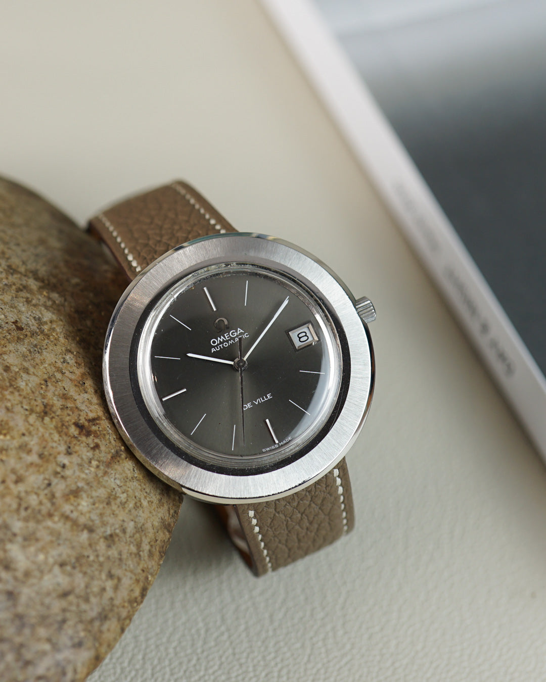 Omega De Ville reference 166.094 "Disco Volante" — Grey dial