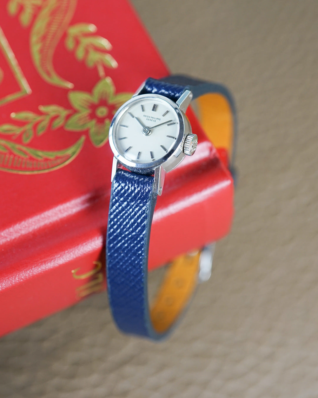 Patek Philippe Lady's Calatrava ref. 3266 in white gold