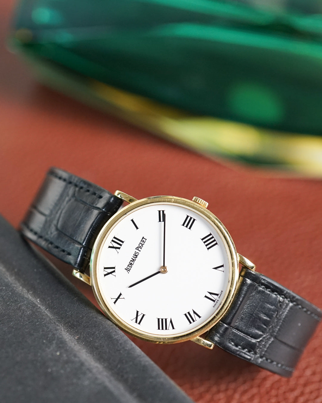 Audemars Piguet Extra-Plate "Banque Vaudoise" in yellow gold