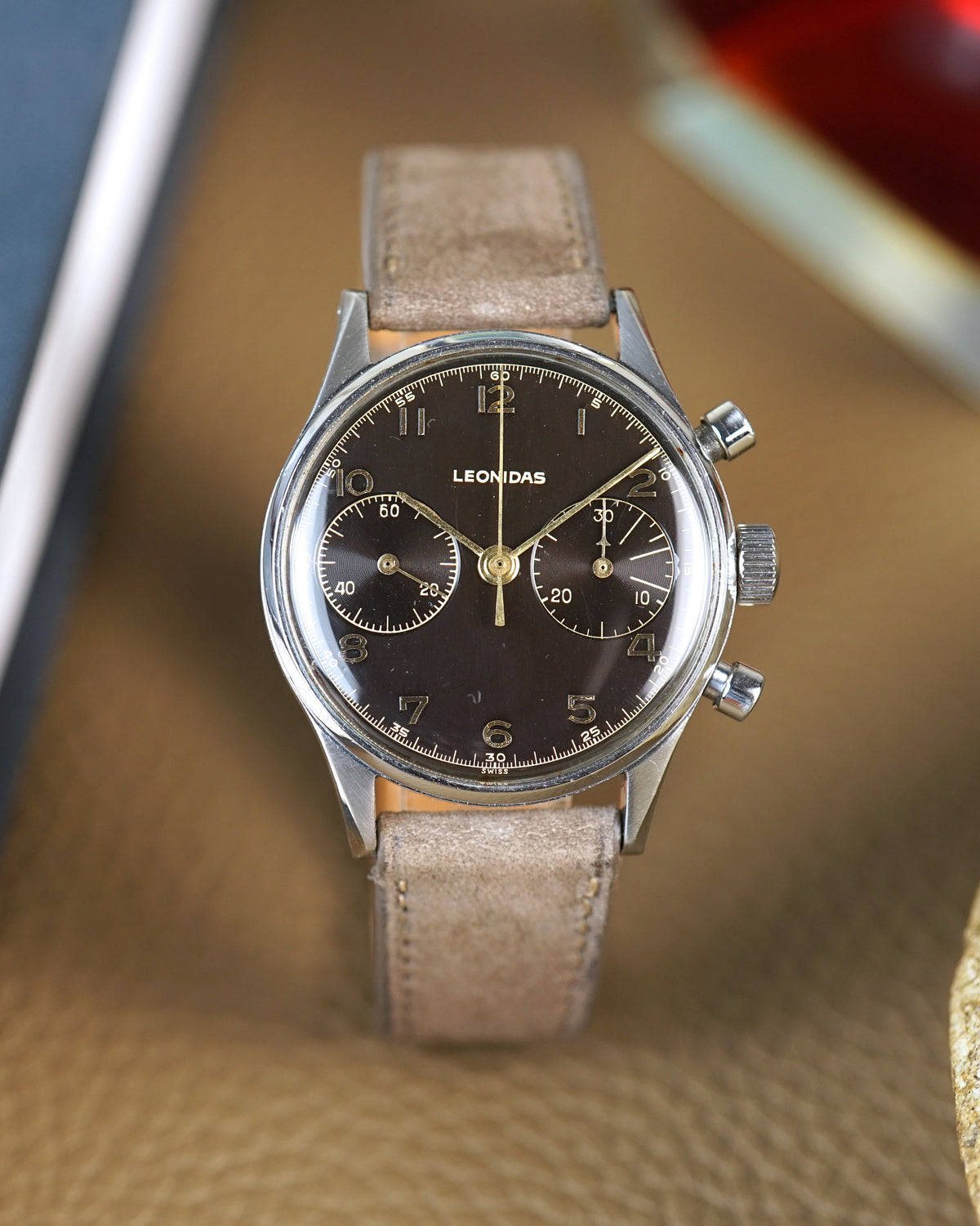 Leonidas chronograph, black gilt dial