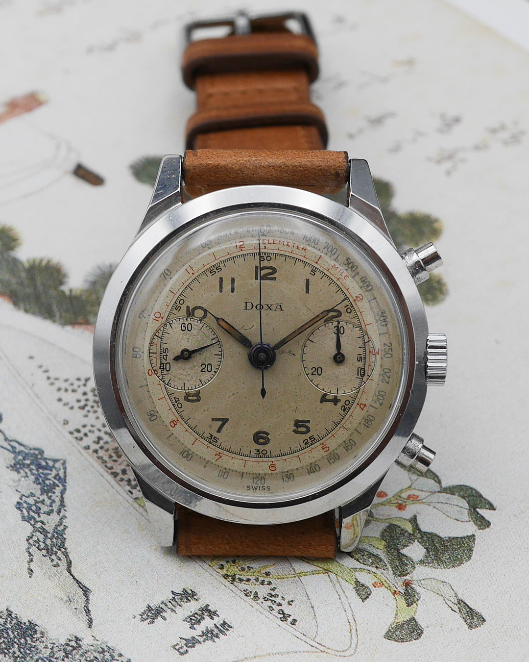 1940s Doxa Spillman case salmon dial Valjoux 22 chronograph