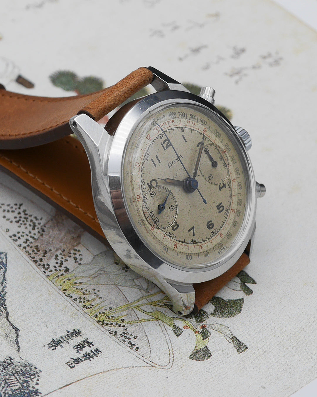 1940s Doxa Spillman case salmon dial Valjoux 22 chronograph