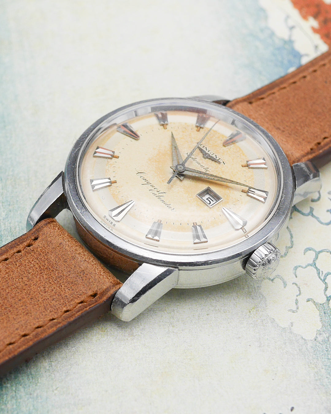 1950s Longines Conquest Calendar ref. 9004 with cream patina