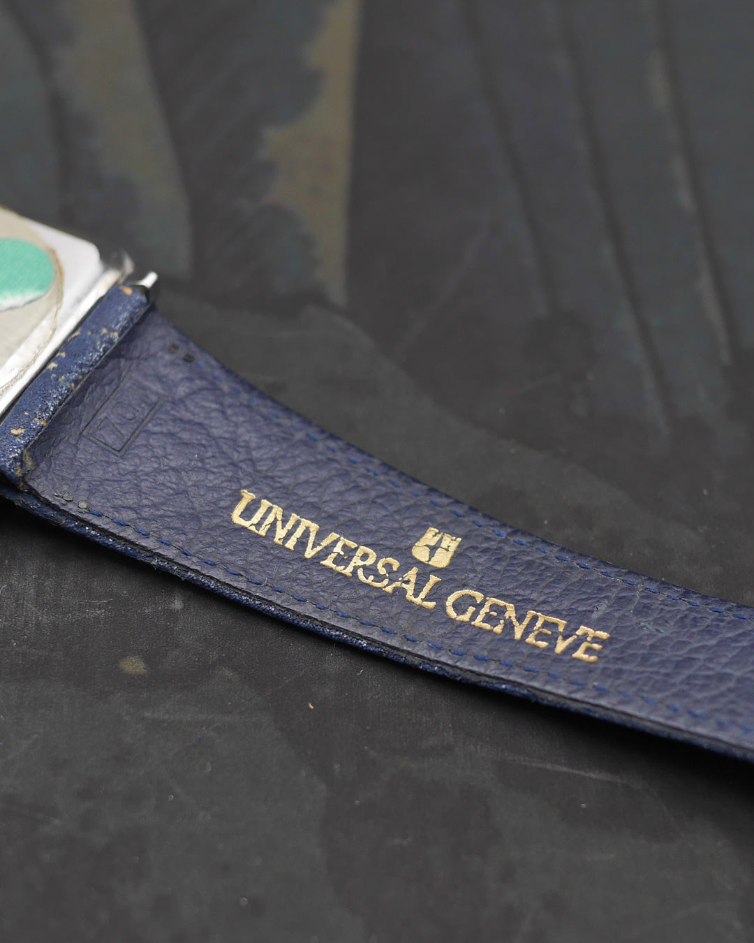 1970s Universal Geneve White Shadow Automatic Ultra Slim MINT