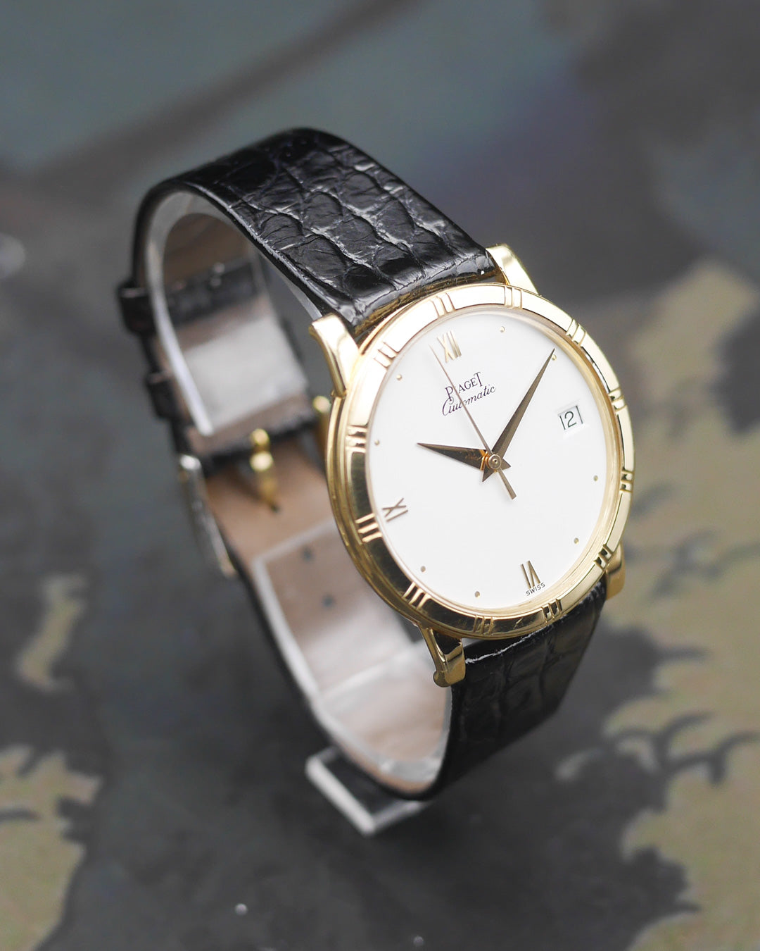 1990's Piaget Dancer ref.15923 in 18k Yellow gold with its original strap