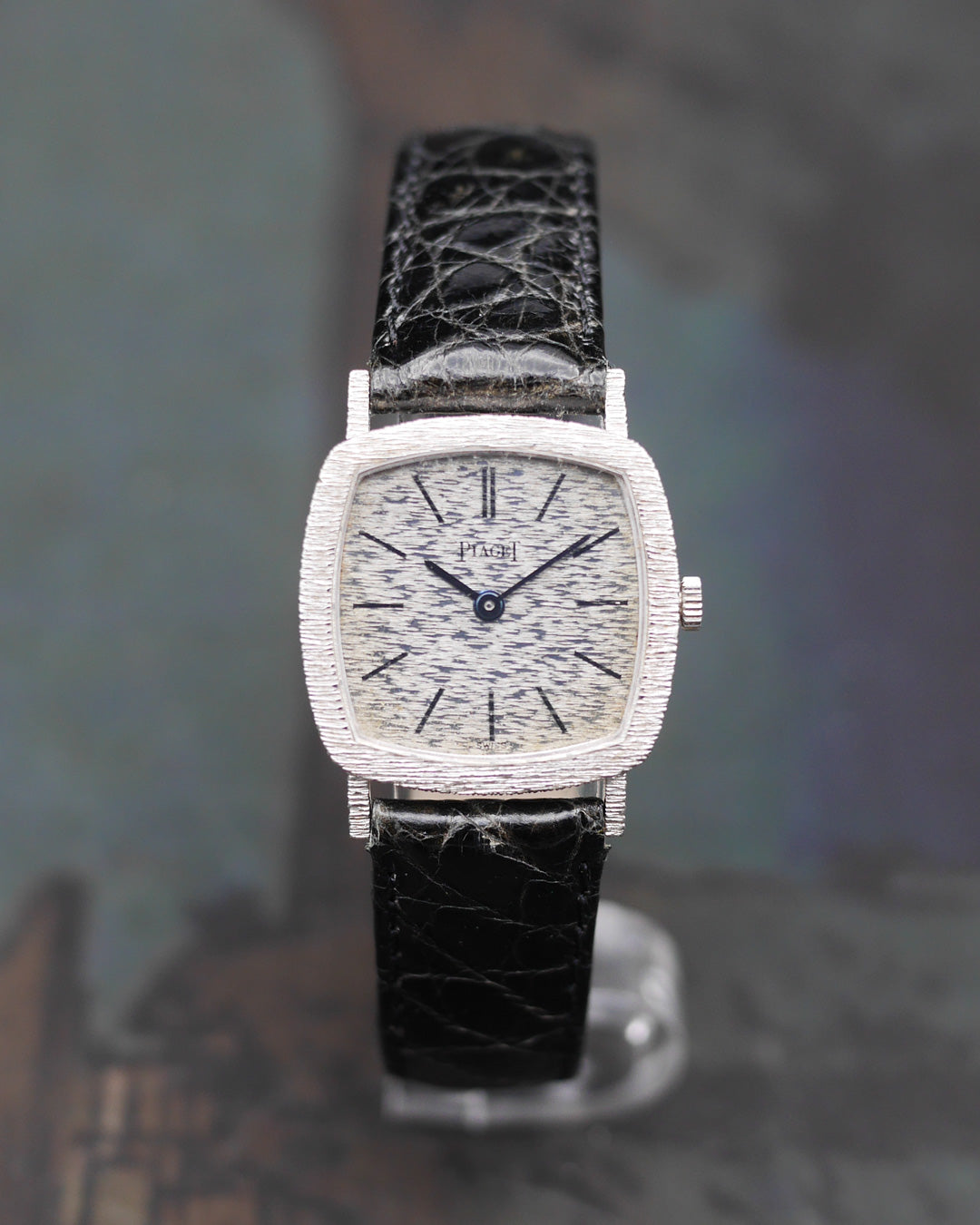 1970's Piaget tradition in 18k white gold with "Palace" decor