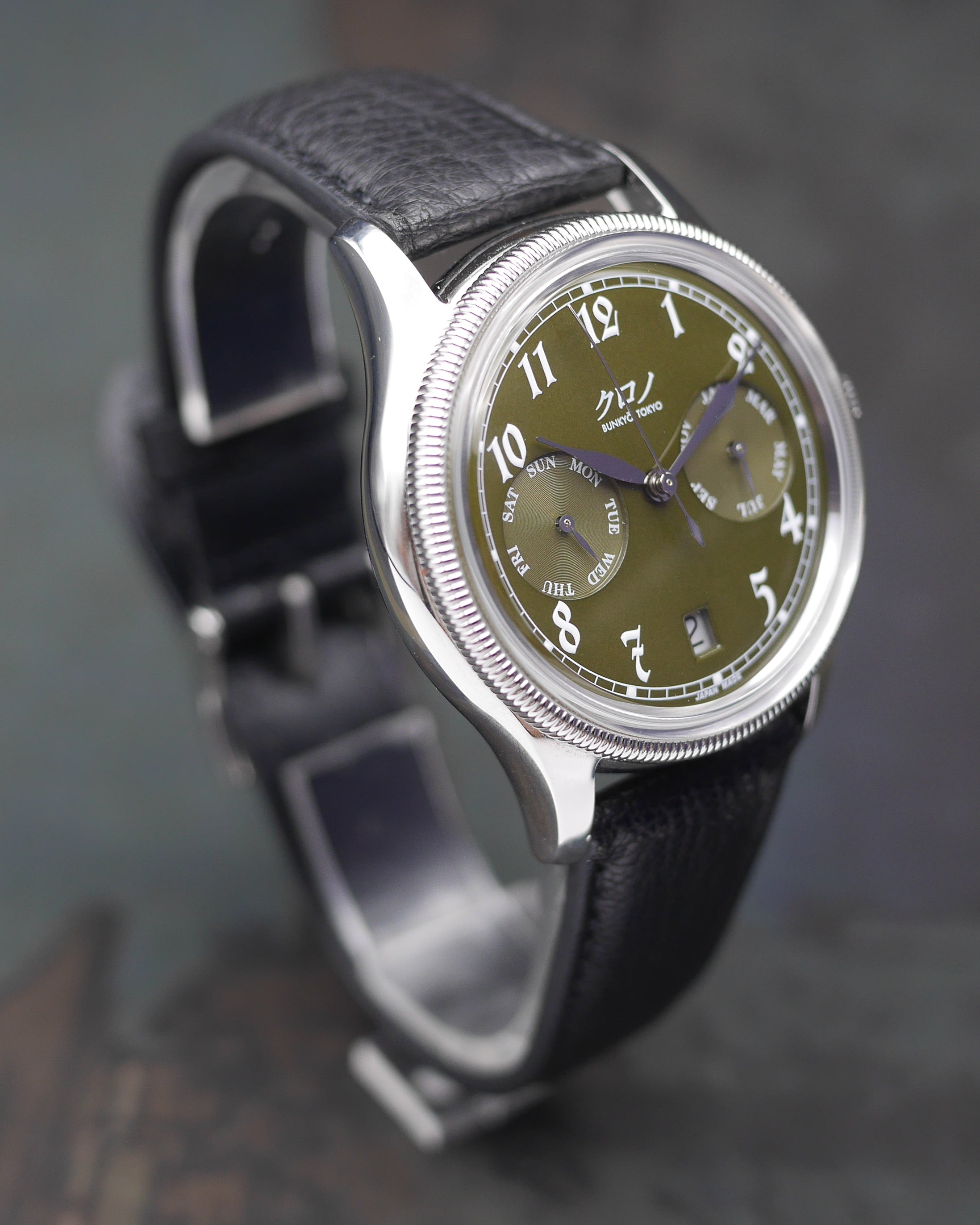 2022 Kurono Tokyo Calendrier "Type I" in khaki dial - Full set