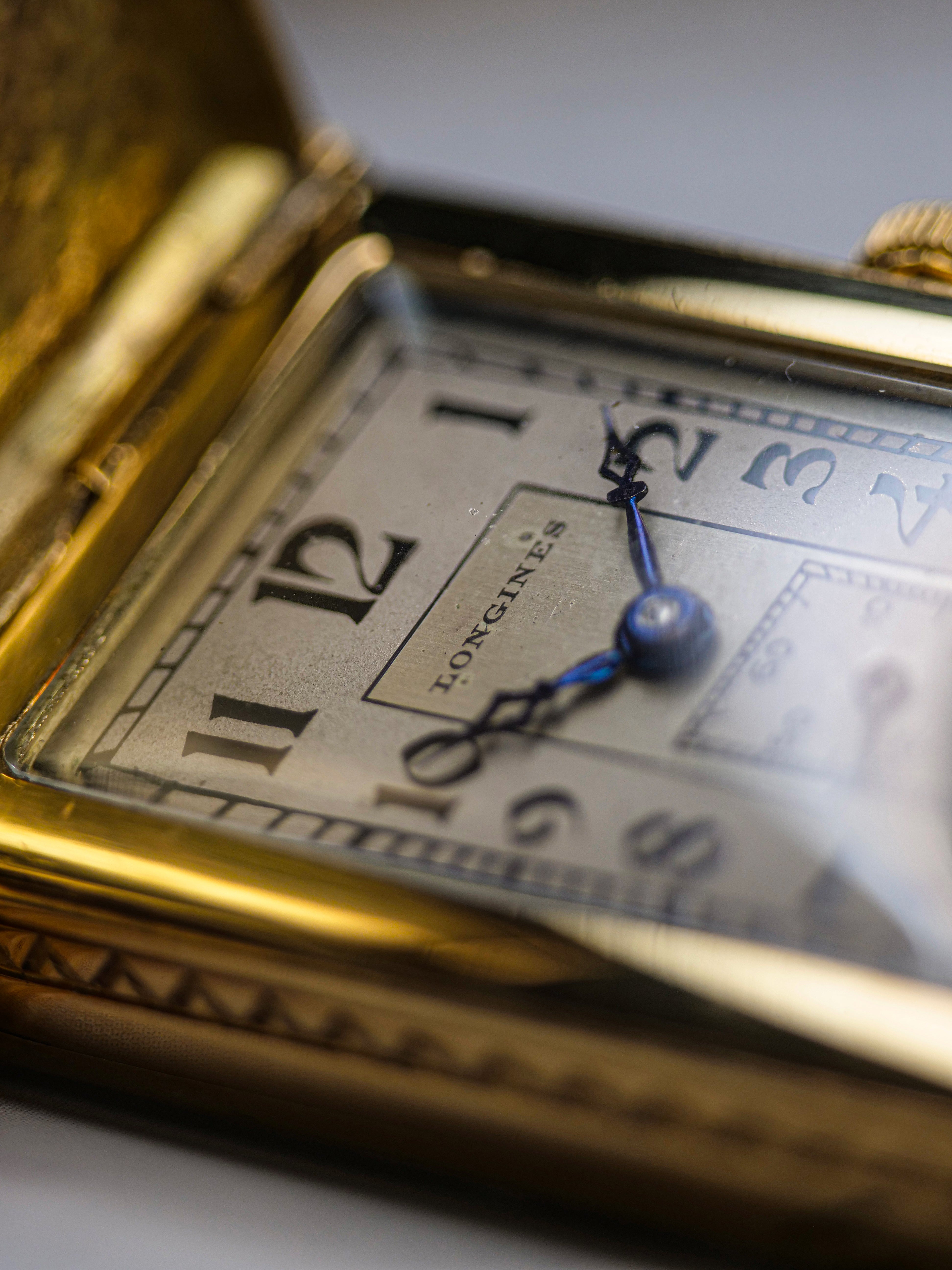 1929 Longines ultra rare Hunter style watch in 18kt yellow gold