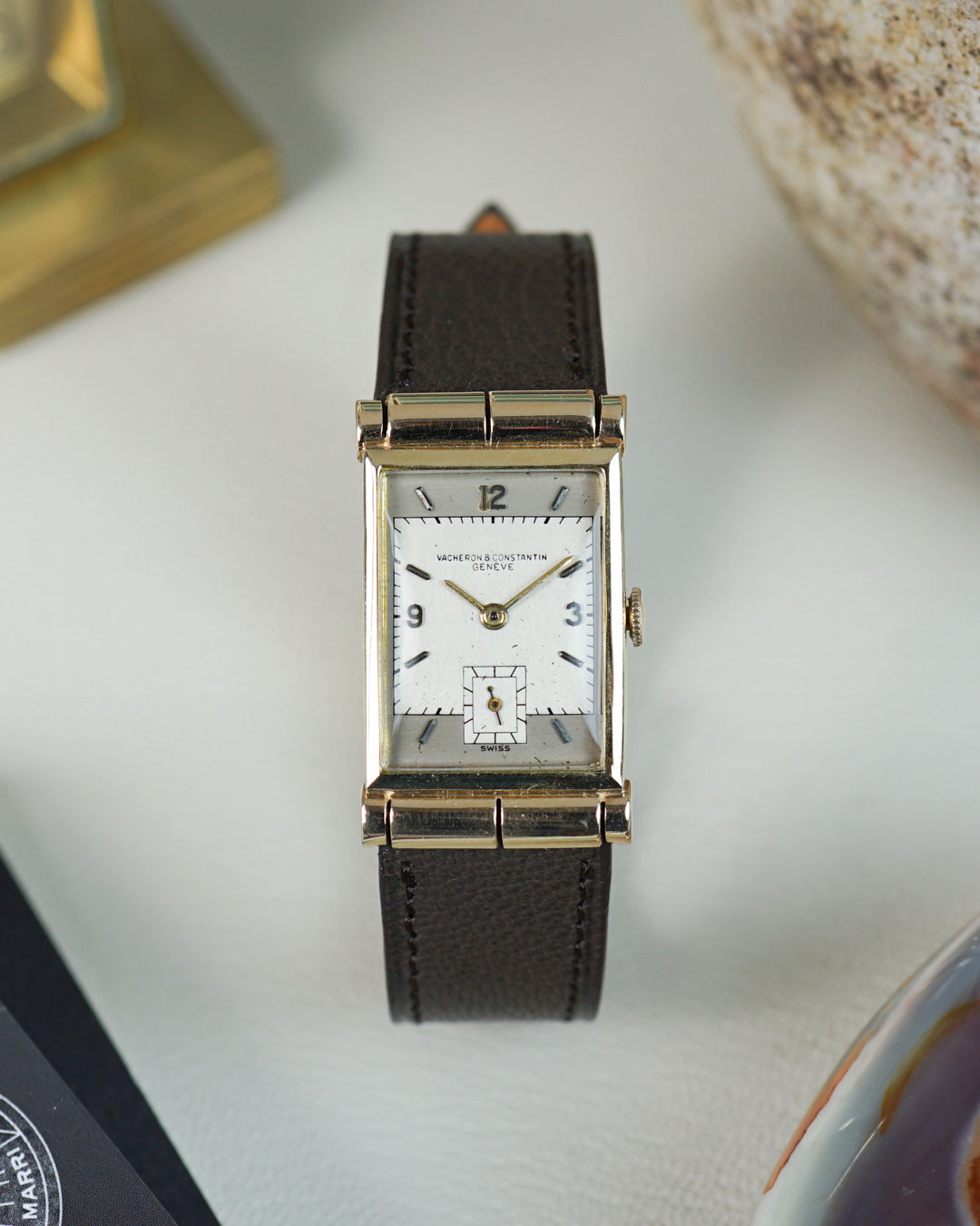 Pourquoi l'horlogerie des années 1940 possédait-elle une assurance et une élégance que le design moderne peine tant à retrouver ?