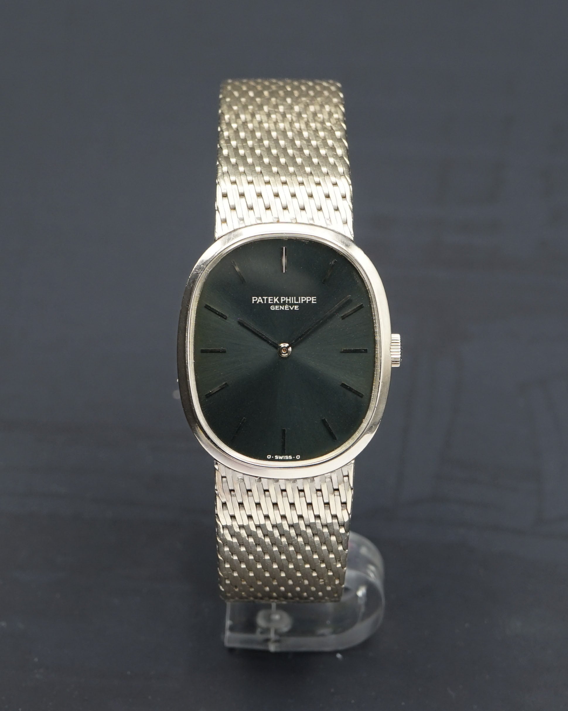 1982 Patek Philippe Golden Ellipse ref. 3748 in white gold with extract
