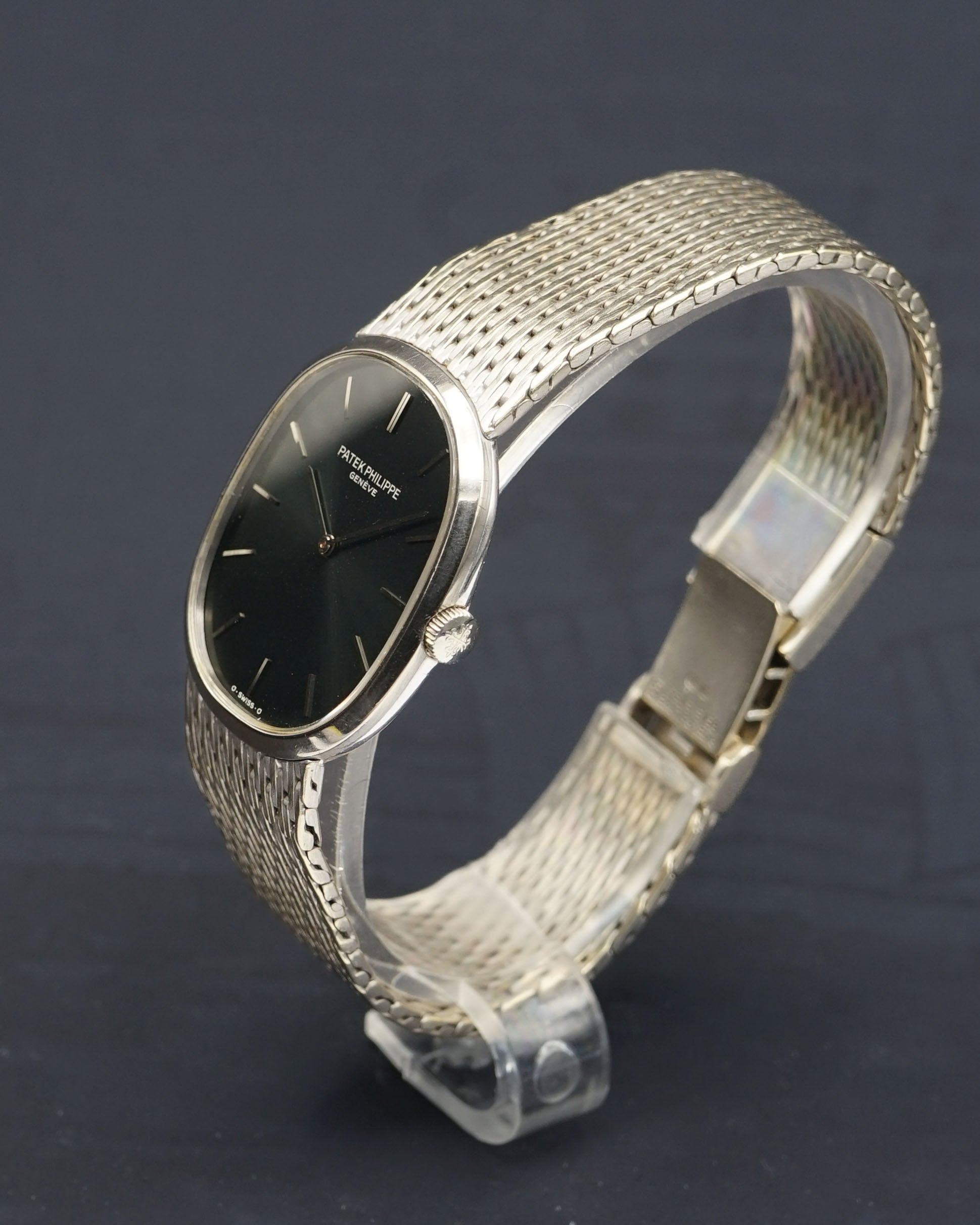 1982 Patek Philippe Golden Ellipse ref. 3748 in white gold with extract