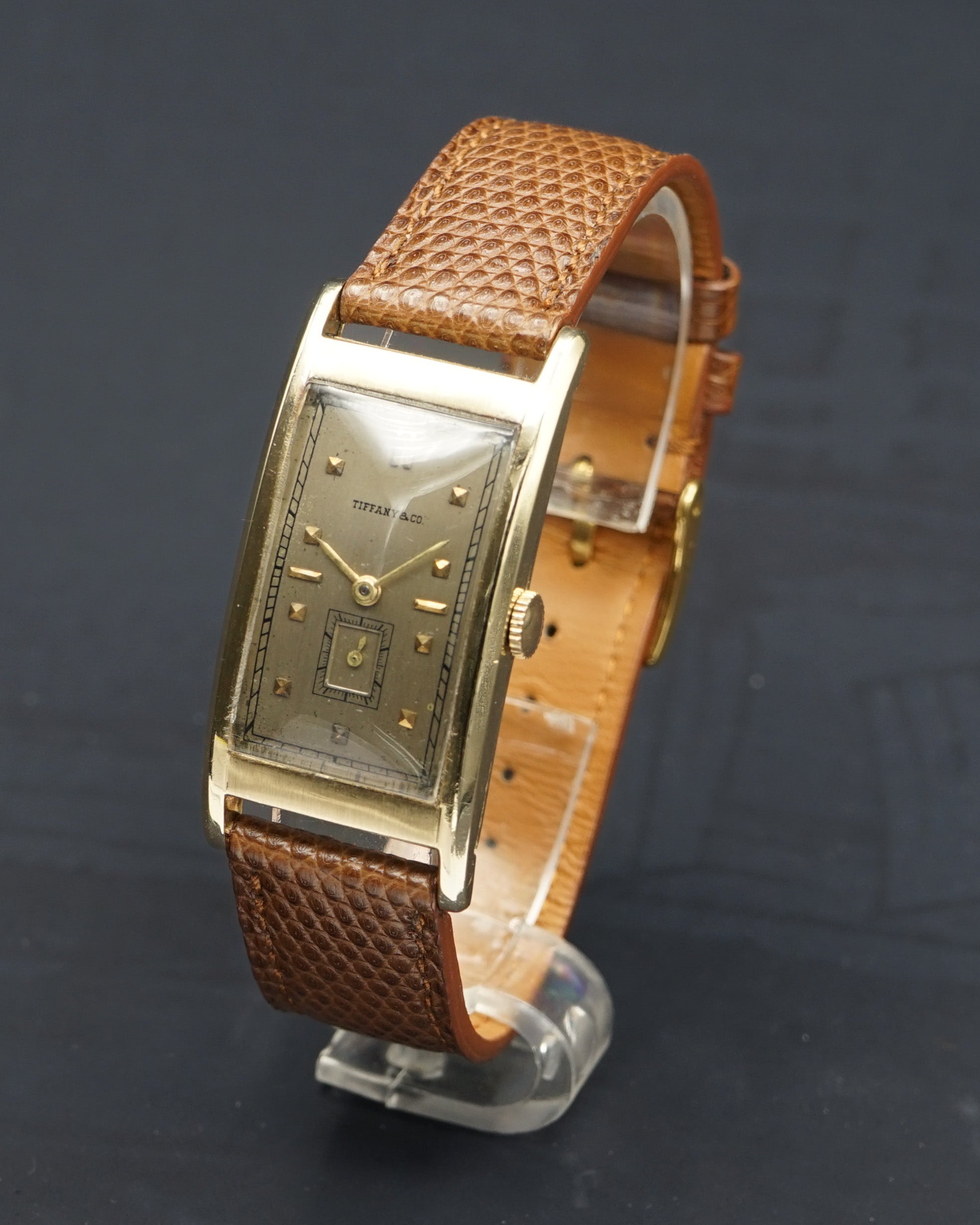 1930s Movado Tiffany curviplan in 14kt gold
