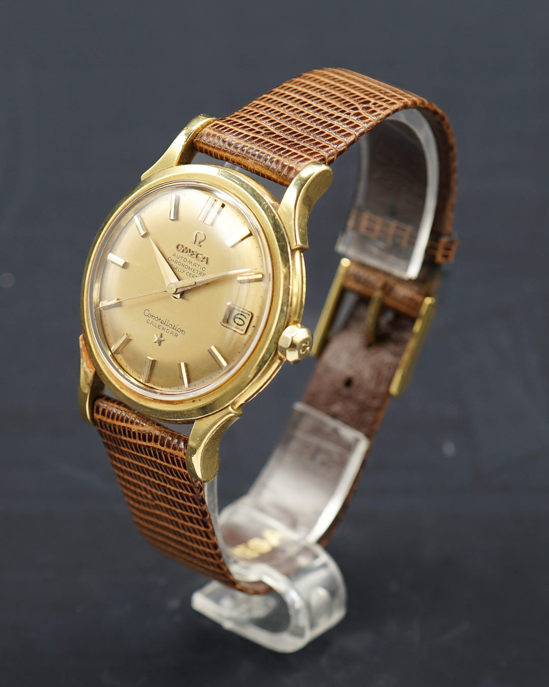 1960s Omega Constellation Calendar Ref. 2943 in 18kt yellow gold