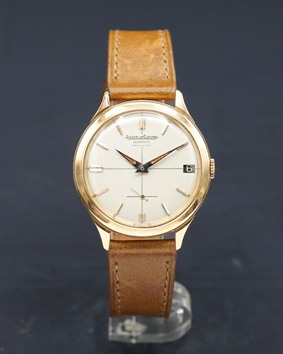 1950s Jaeger-Lecoultre Bumper Ref. E329 in 18kt rose gold