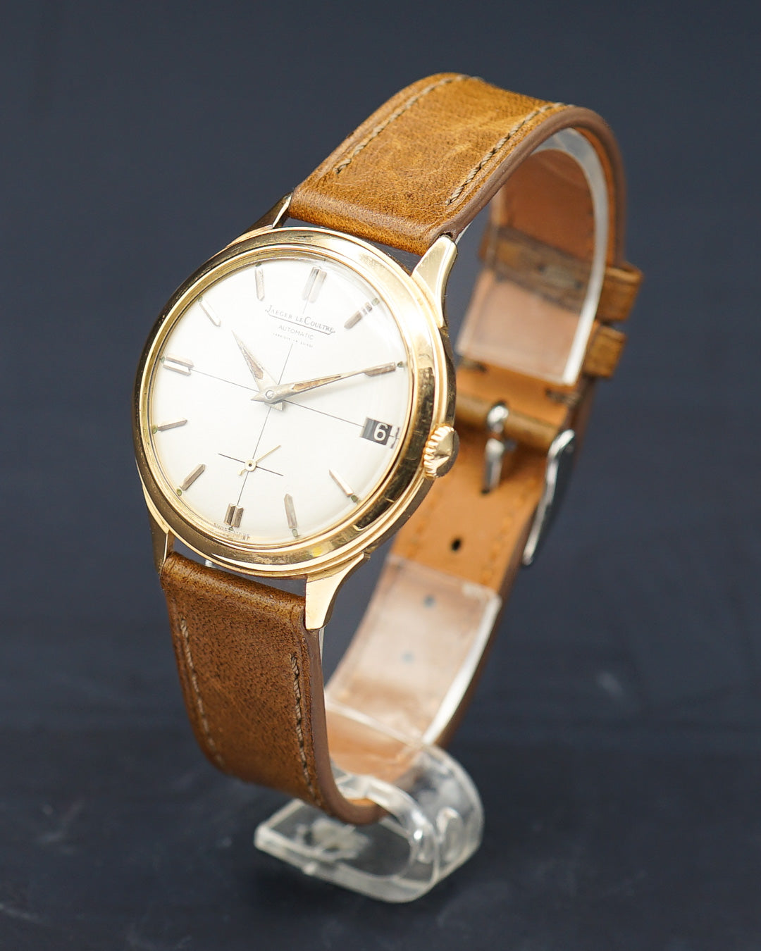 1950s Jaeger-Lecoultre Bumper Ref. E329 in 18kt rose gold