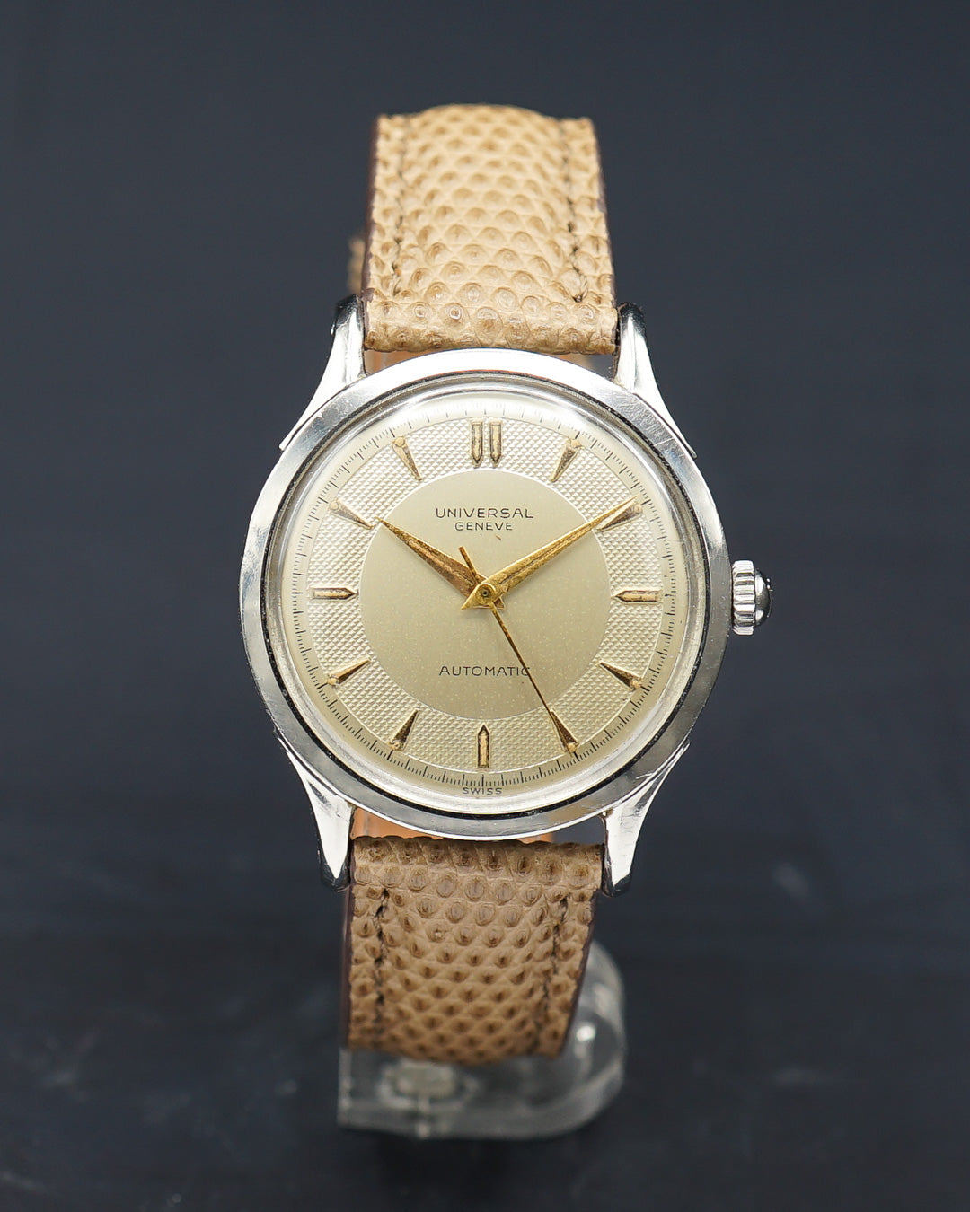 1950s Universal Geneve bumper with 138SS caliber Ref. 20207