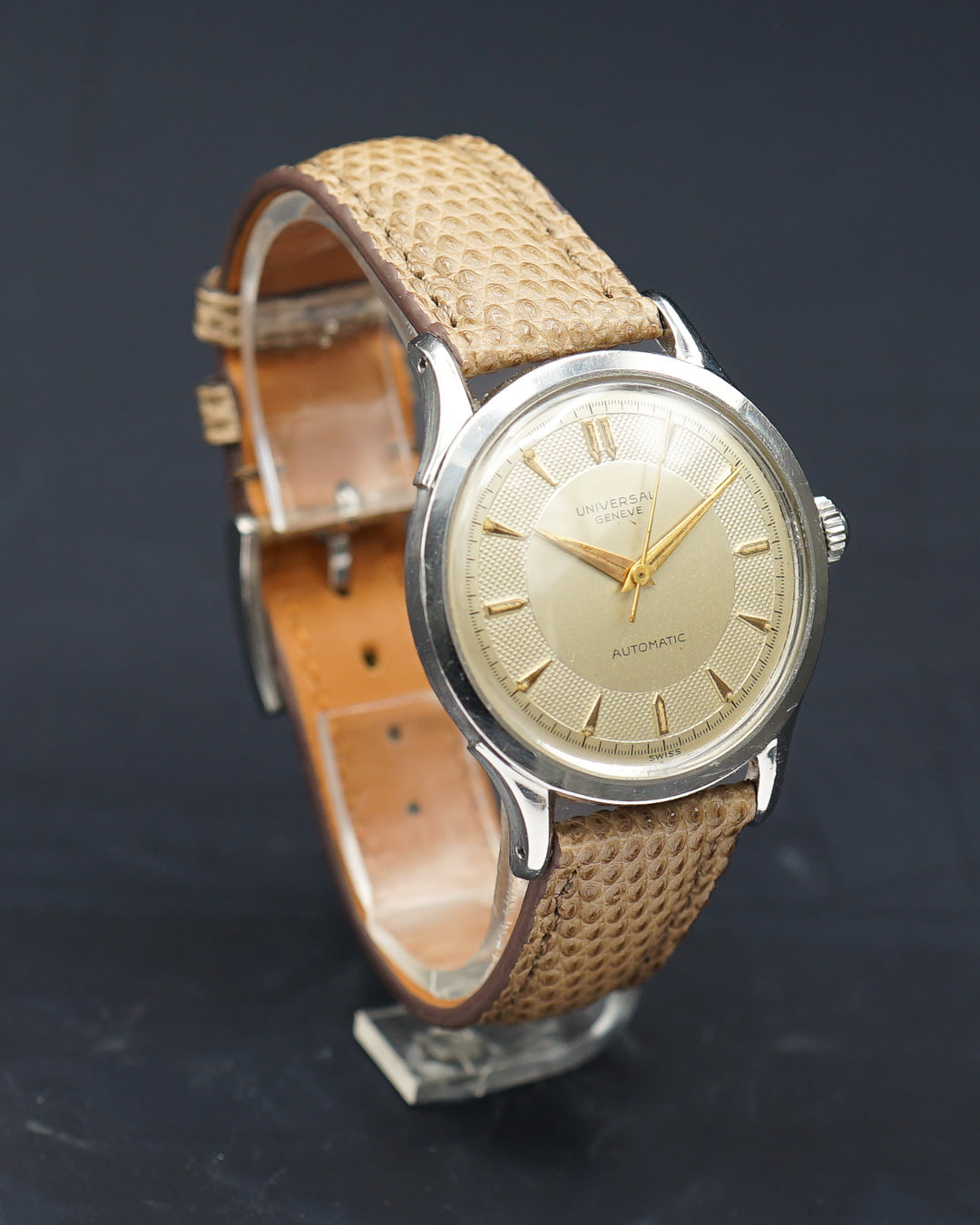 1950s Universal Geneve bumper with 138SS caliber Ref. 20207