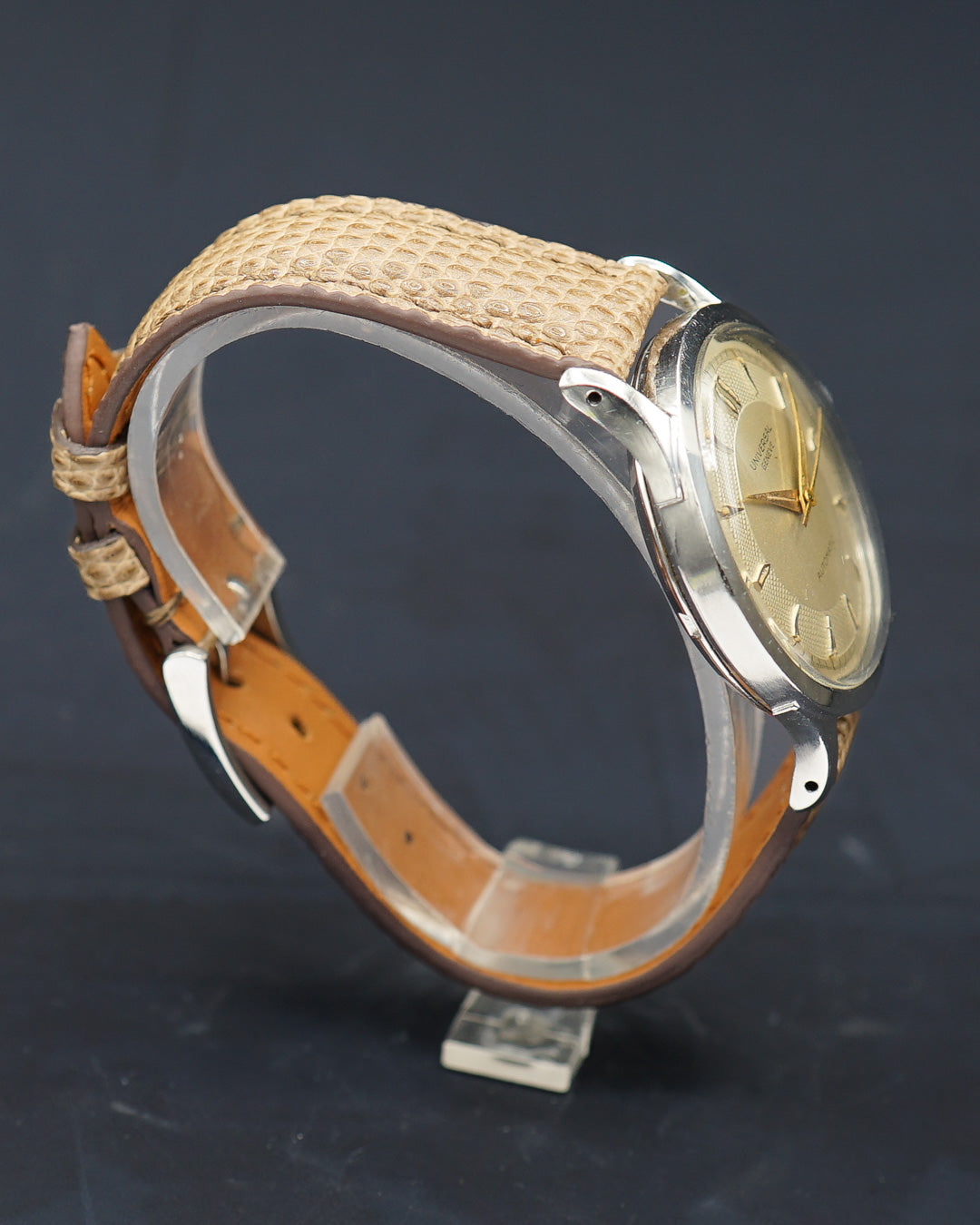 1950s Universal Geneve bumper with 138SS caliber Ref. 20207