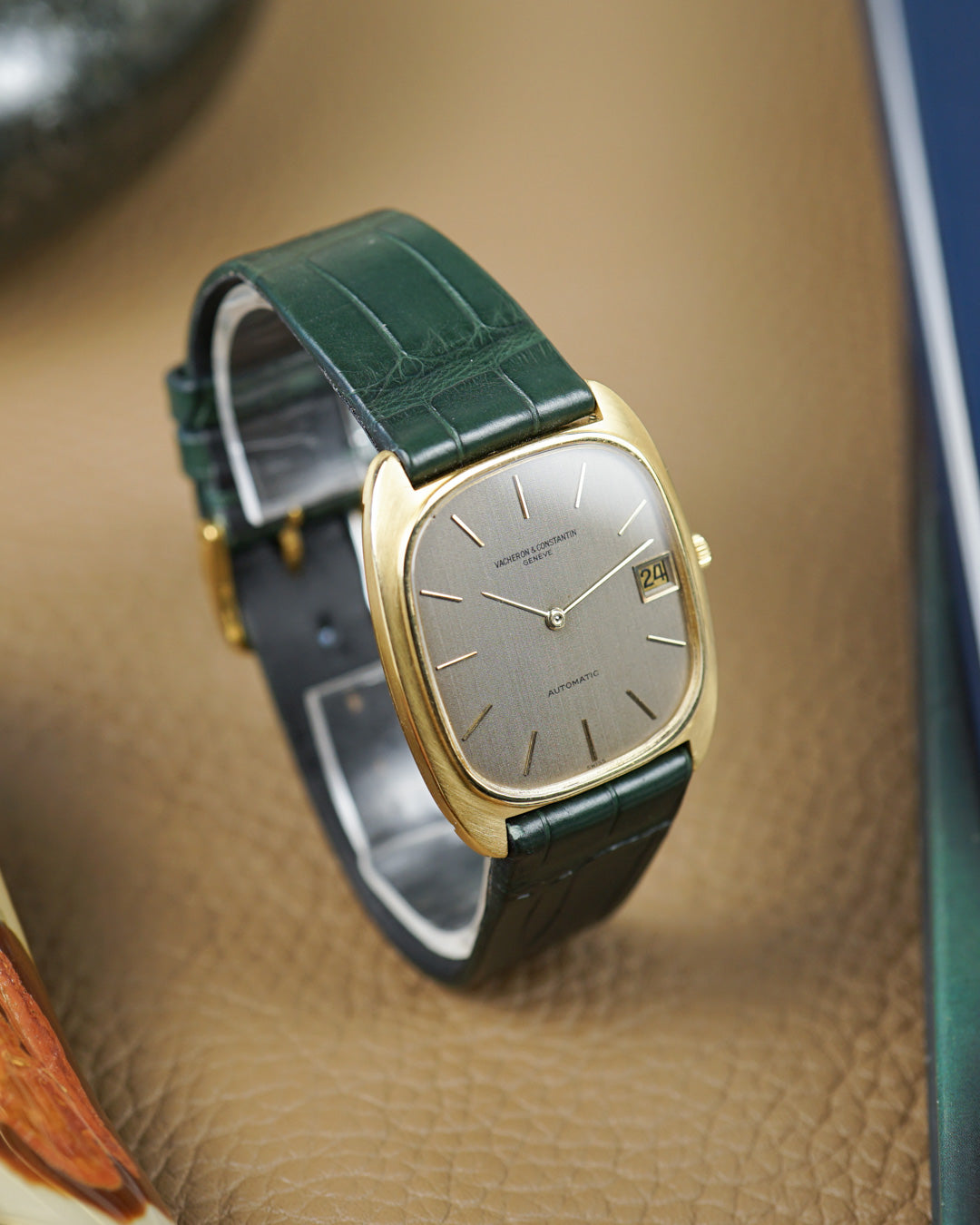 Vacheron Constantin Jumbo in yellow gold with papers