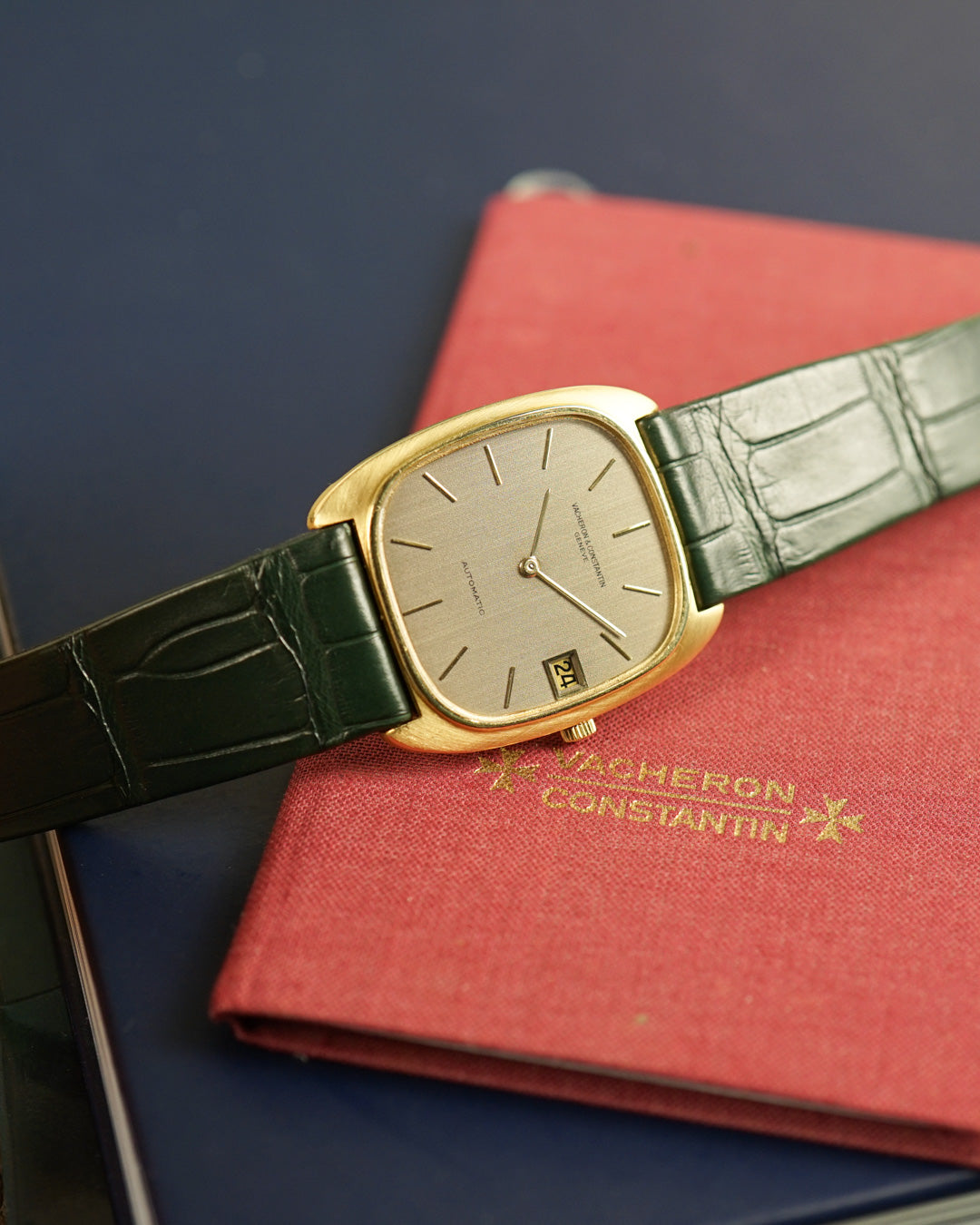 Vacheron Constantin Jumbo in yellow gold with papers