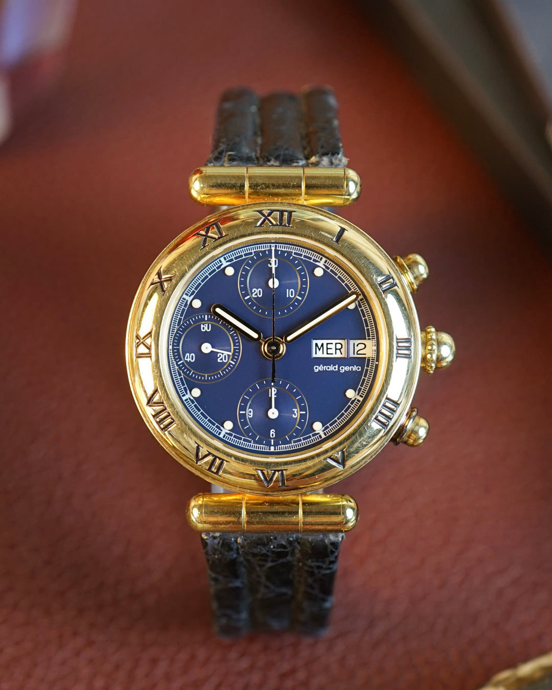 Gerald Genta chronograph in Yellow Gold aka. "Bomba" - Full Set