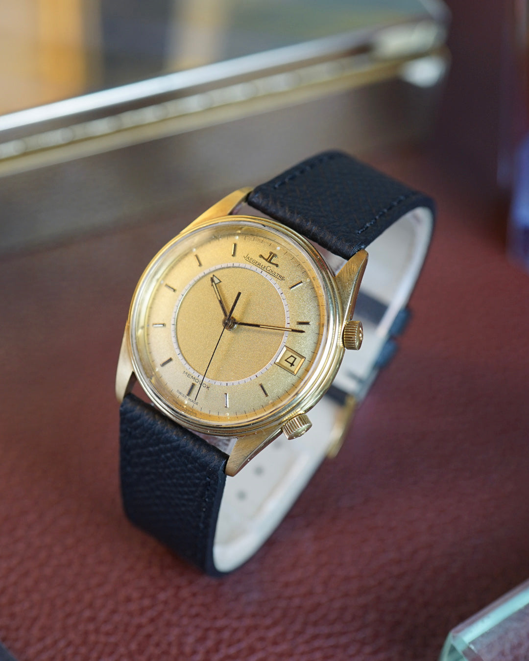 Jaeger-LeCoultre Memovox in 18kt gold