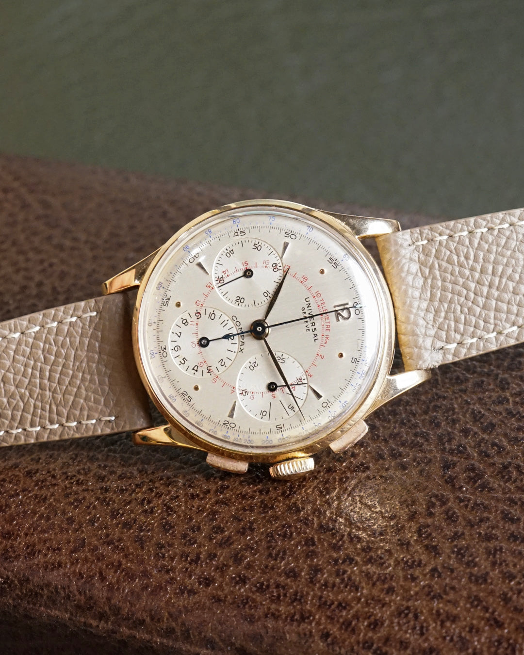 Universal Genève Compax in pink gold made for the Brazilian Armed Forces