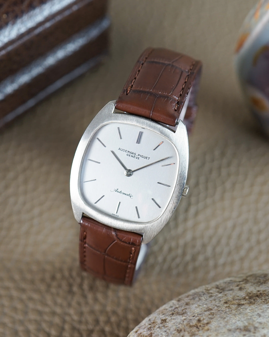 Audemars Piguet reference 5279 in white gold — white dial, caliber K2120