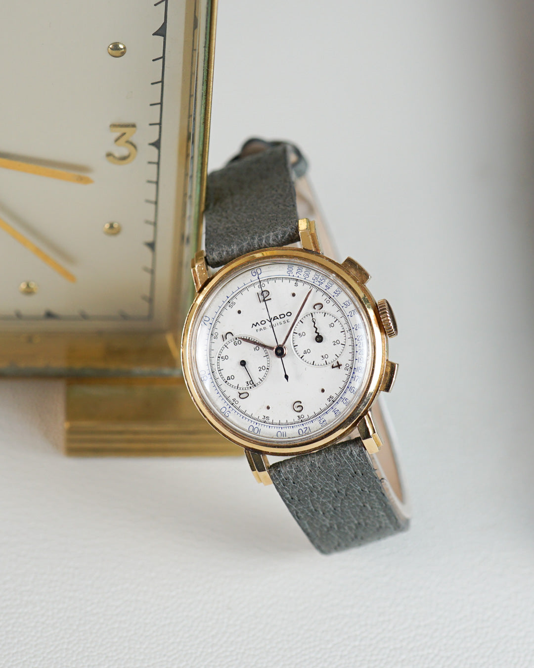 Movado "Fab. Suisse" Chronograph M90 in a yellow gold French case