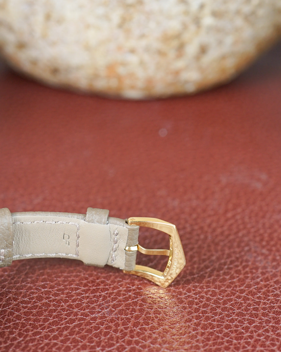 Patek Philippe Calatrava reference 3944 in yellow gold — cream dial