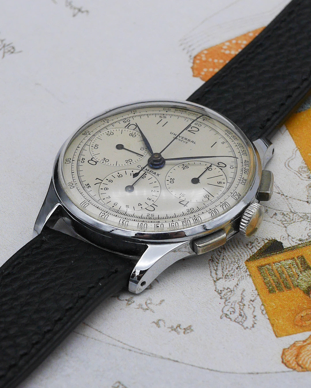 1940s Universal Geneve oversized Compax chronograph