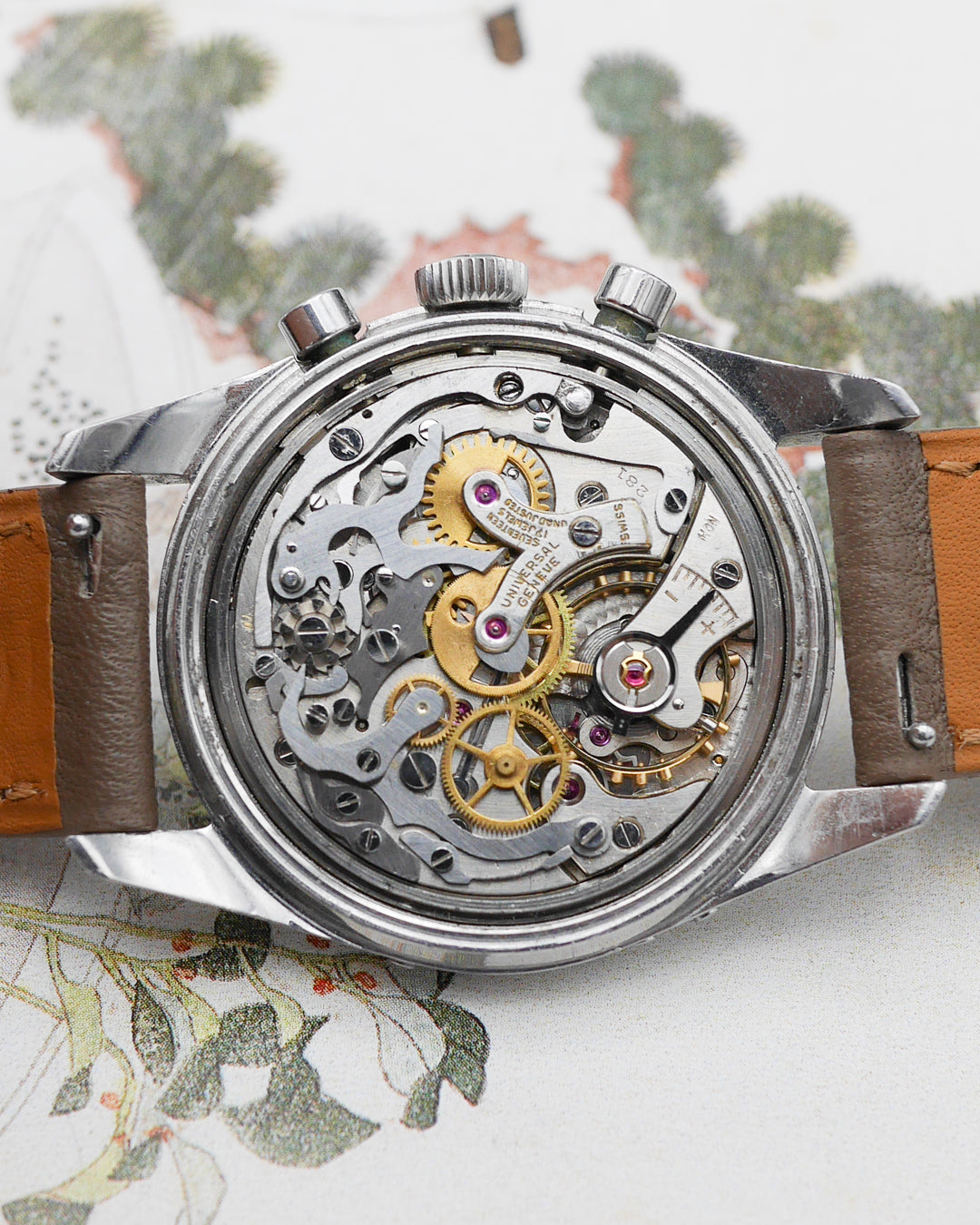 1960s Universal Geneve 222100 Tri-Compax Moonphase Chronograph