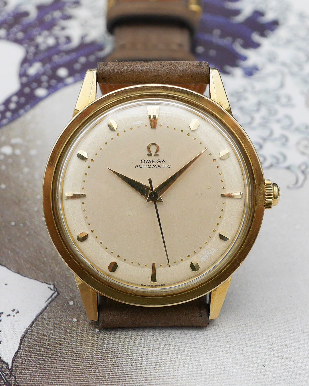 1952 rare Omega 2737SC oversized in 18kt gold