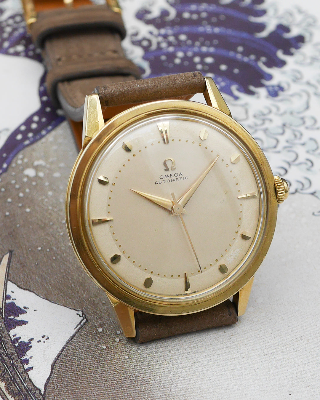 1952 rare Omega 2737SC oversized in 18kt gold