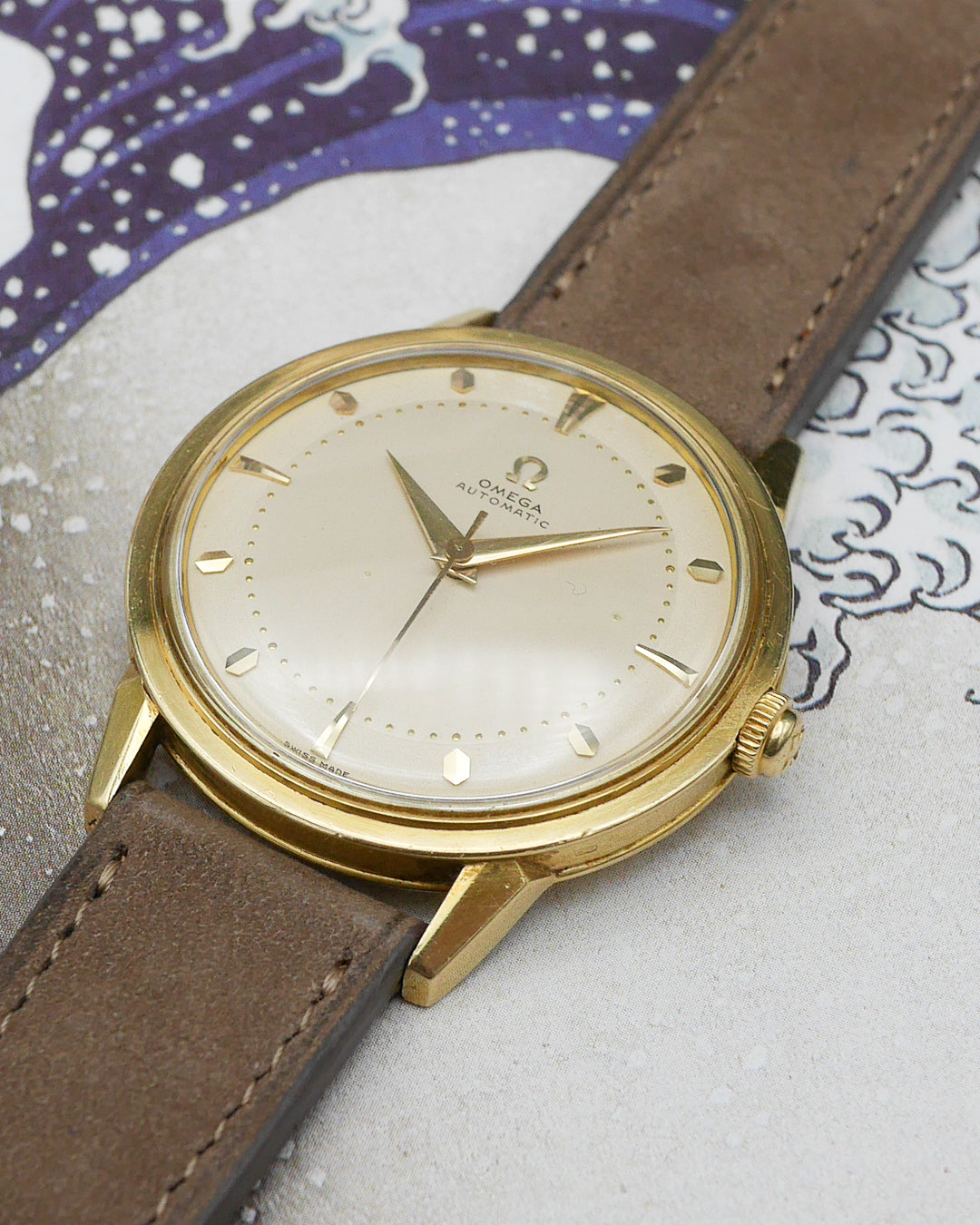 1952 rare Omega 2737SC oversized in 18kt gold