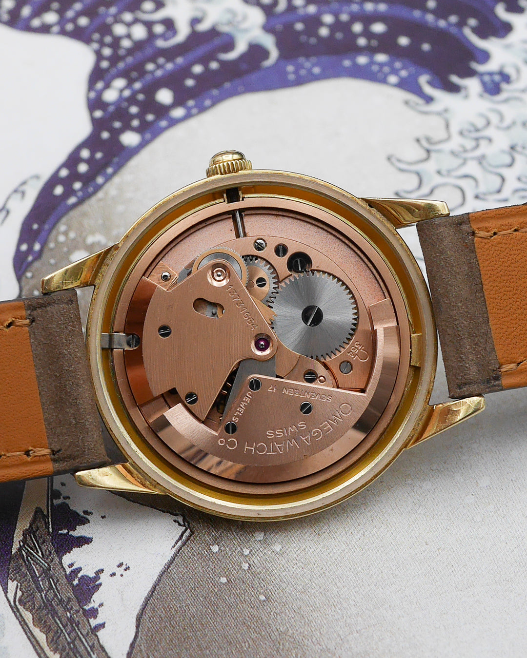 1952 rare Omega 2737SC oversized in 18kt gold