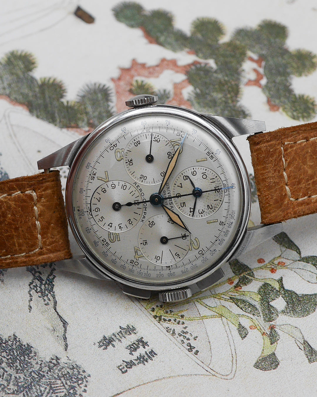 1940s Universal Geneve 22286 Aero-Compax New Old Stock
